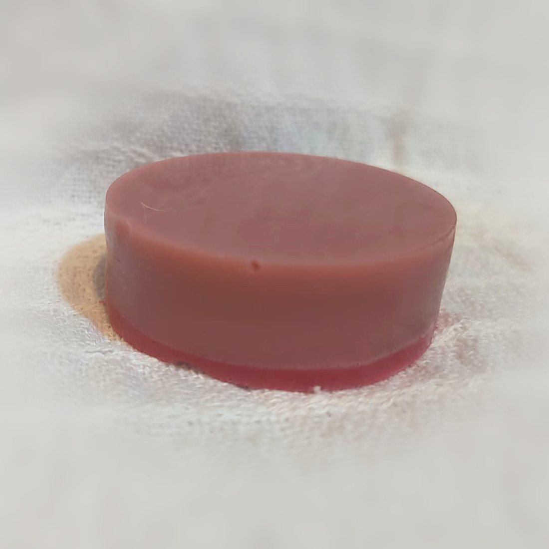 Pastilla en rosa, con leche y cacao